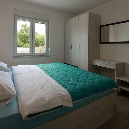 Apartmani Judita Pinezici  Bagian luar foto
