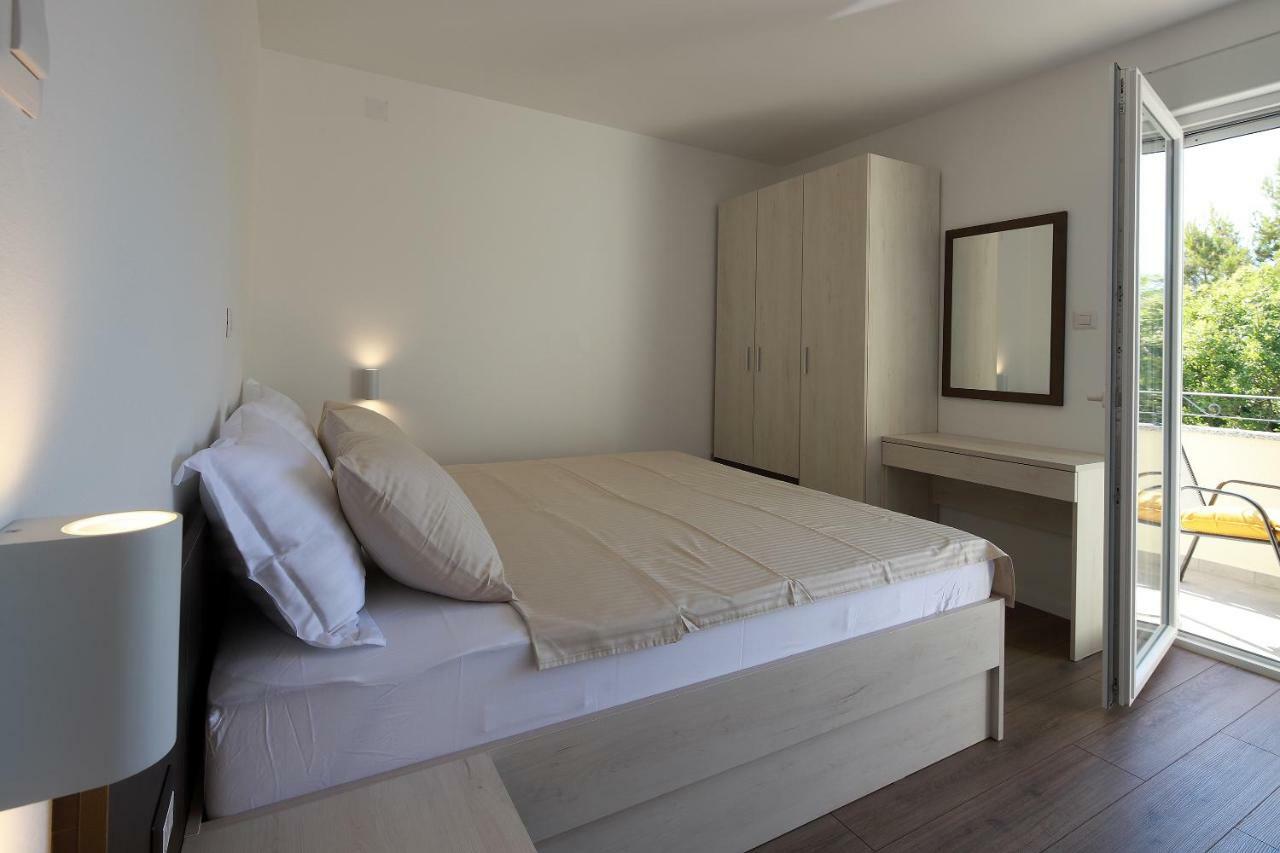 Apartmani Judita Pinezici  Bagian luar foto
